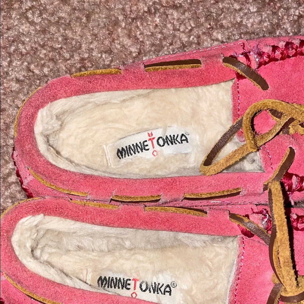 Minnetonka Pink Moccasins with Tan Laces